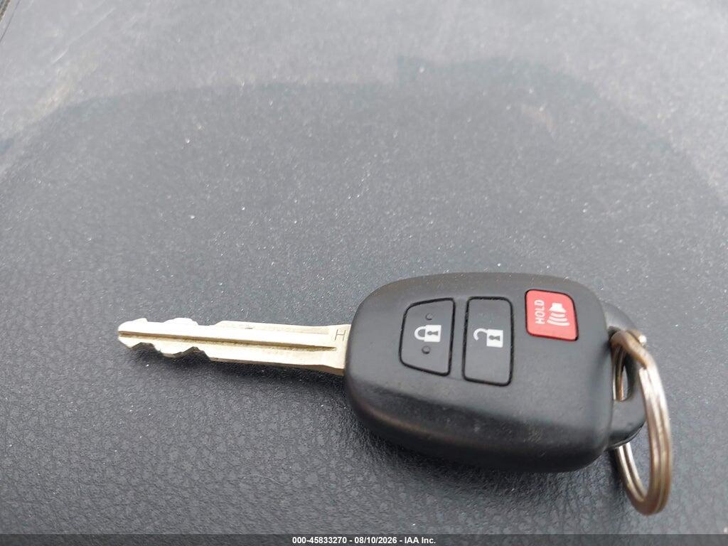 2T3RFREV1FW255677 2015 TOYOTA RAV4 photo no. 11
