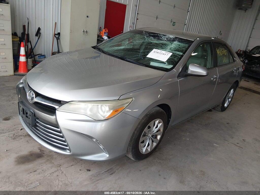 4T1BF1FK9FU946570 2015 TOYOTA CAMRY photo no. 2