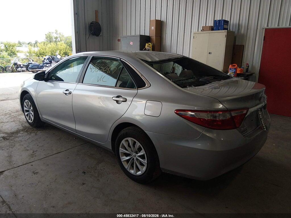 4T1BF1FK9FU946570 2015 TOYOTA CAMRY photo no. 3