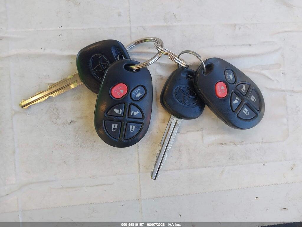 5TDXK3DC8FS635665 2015 TOYOTA SIENNA photo no. 11