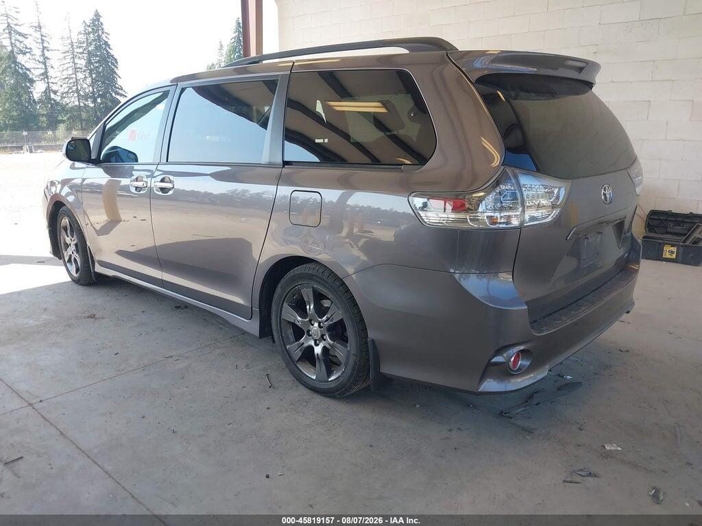 5TDXK3DC8FS635665 2015 TOYOTA SIENNA photo no. 3