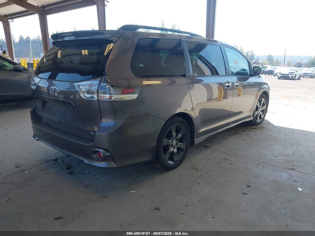 5TDXK3DC8FS635665 2015 TOYOTA SIENNA photo no. 4