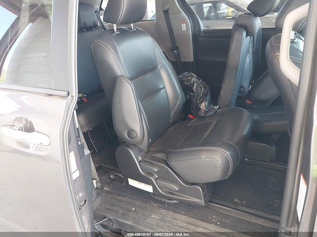 5TDXK3DC8FS635665 2015 TOYOTA SIENNA photo no. 8
