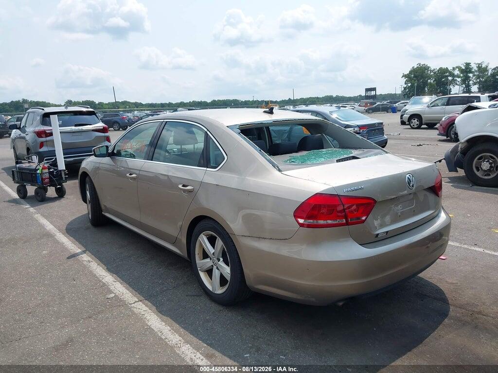 1VWAT7A32FC110405 2015 VOLKSWAGEN PASSAT photo no. 3