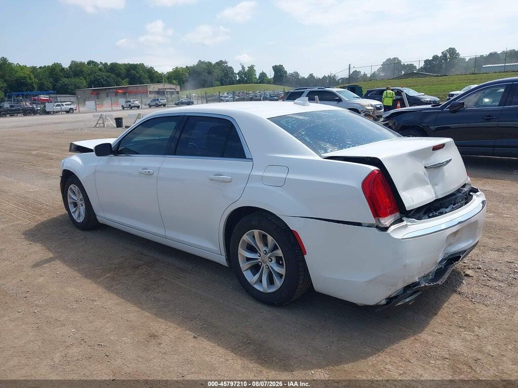 2C3CCAAG5FH891675 2015 CHRYSLER 300 photo no. 3