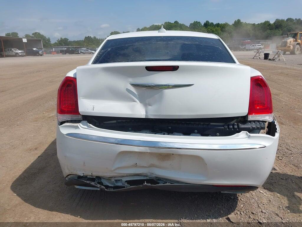 2C3CCAAG5FH891675 2015 CHRYSLER 300 photo no. 6