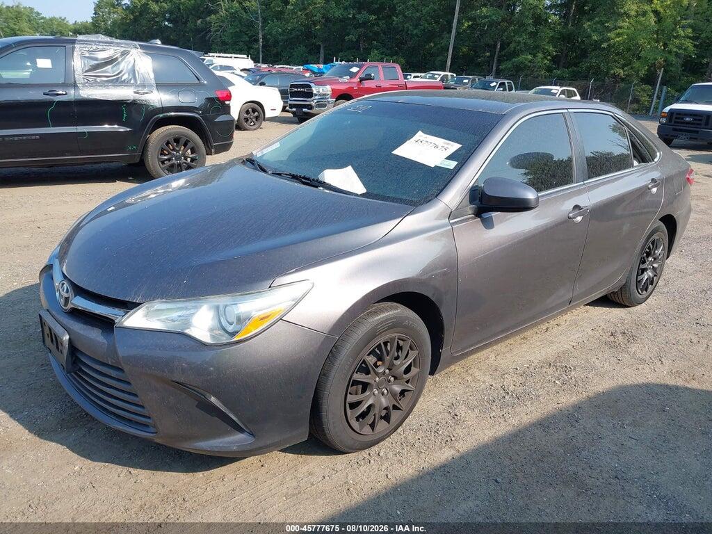 4T4BF1FK4FR488393 2015 TOYOTA CAMRY photo no. 2