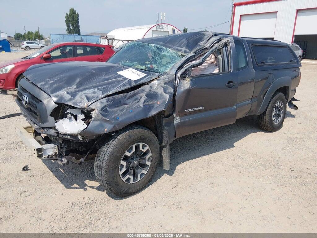 5TFUX4EN3FX034670 2015 TOYOTA TACOMA photo no. 2