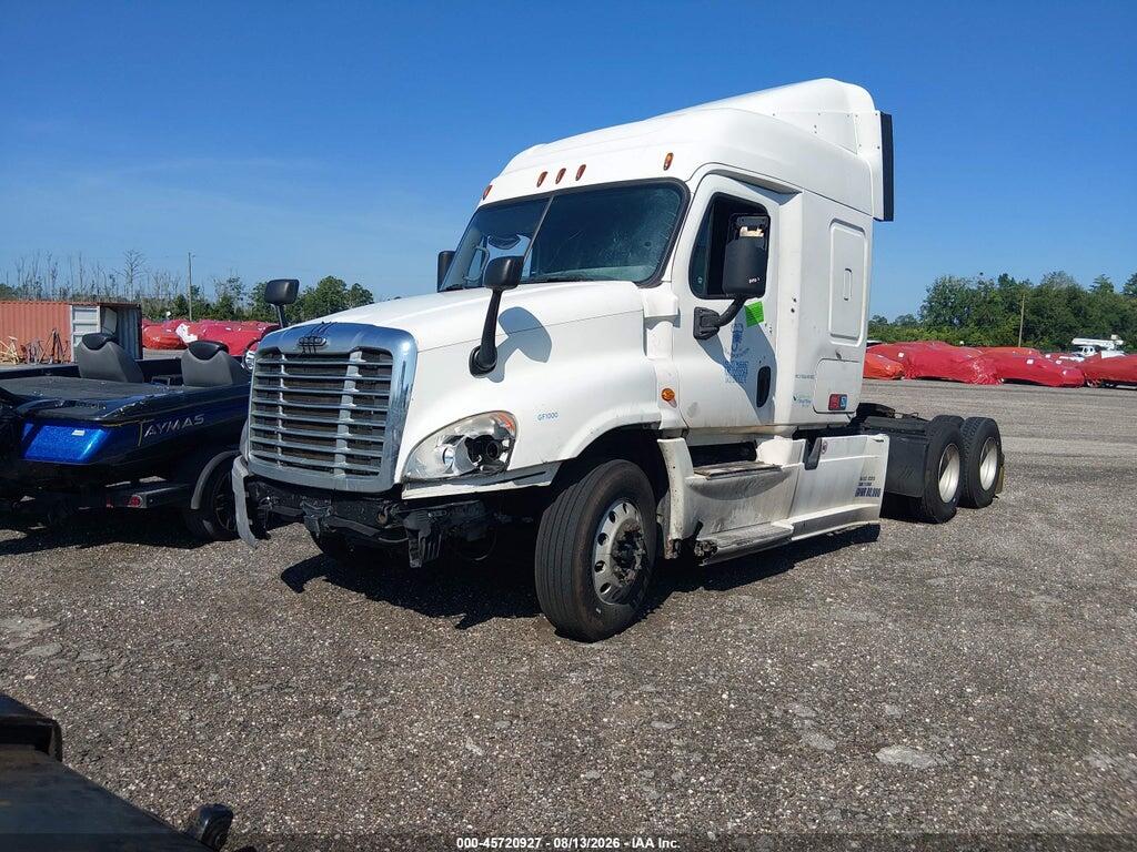 1FUJGLDV1FLGF1000 2015 FREIGHTLINER CASCADIA 125 photo no. 2