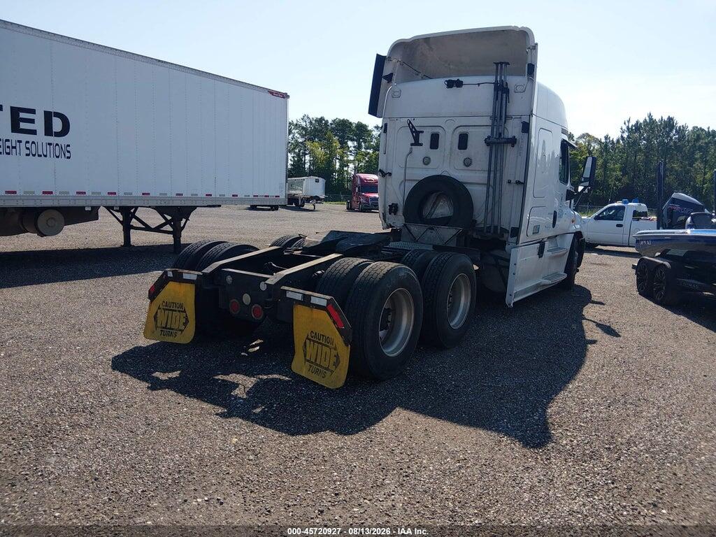 1FUJGLDV1FLGF1000 2015 FREIGHTLINER CASCADIA 125 photo no. 4