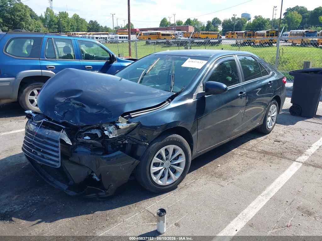4T1BF1FK7GU577760 2016 TOYOTA CAMRY photo no. 2