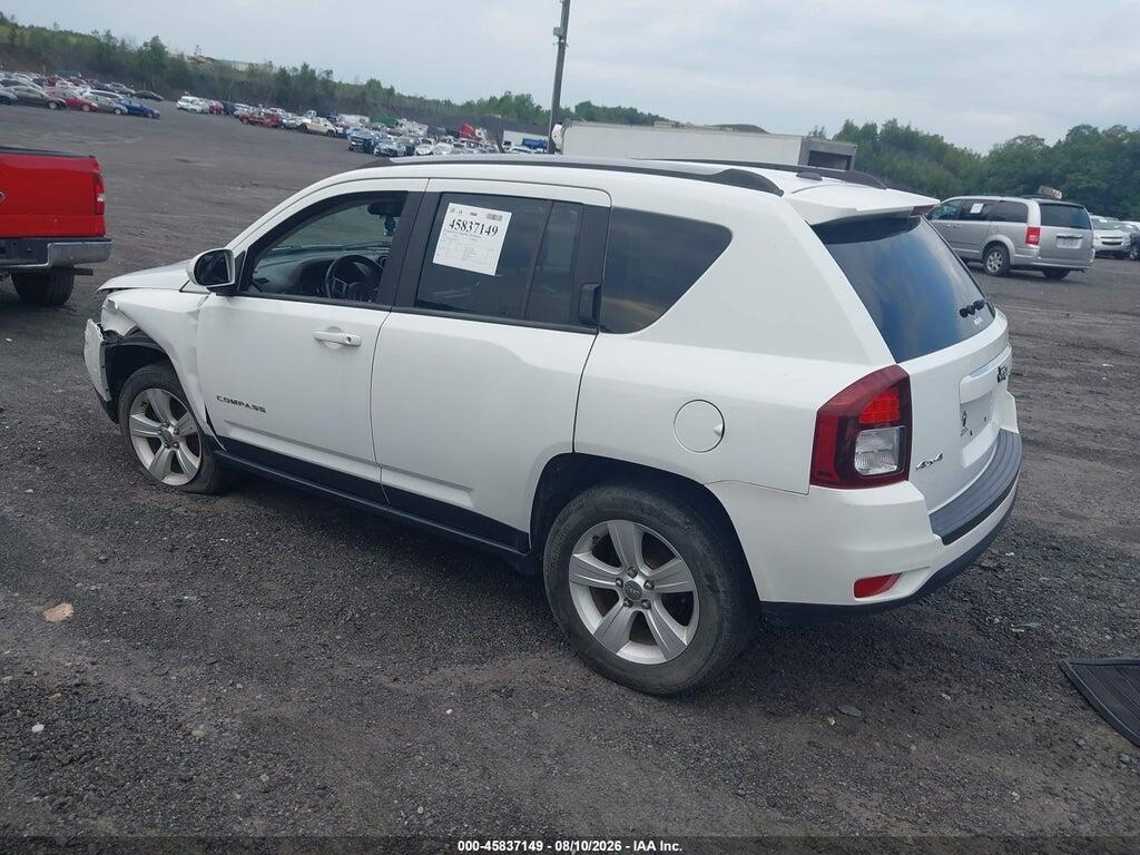 1C4NJDEB3GD687174 2016 JEEP COMPASS photo no. 3