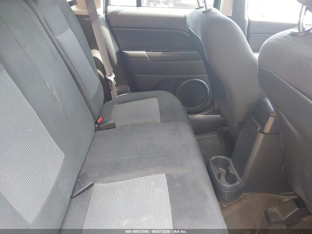 1C4NJCBA2GD553598 2016 JEEP COMPASS photo no. 8