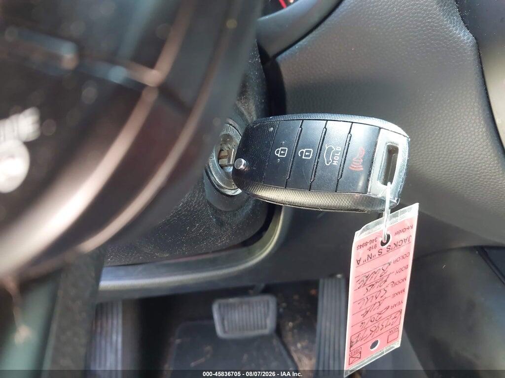 KNDJP3A56G7345773 2016 KIA SOUL photo no. 11