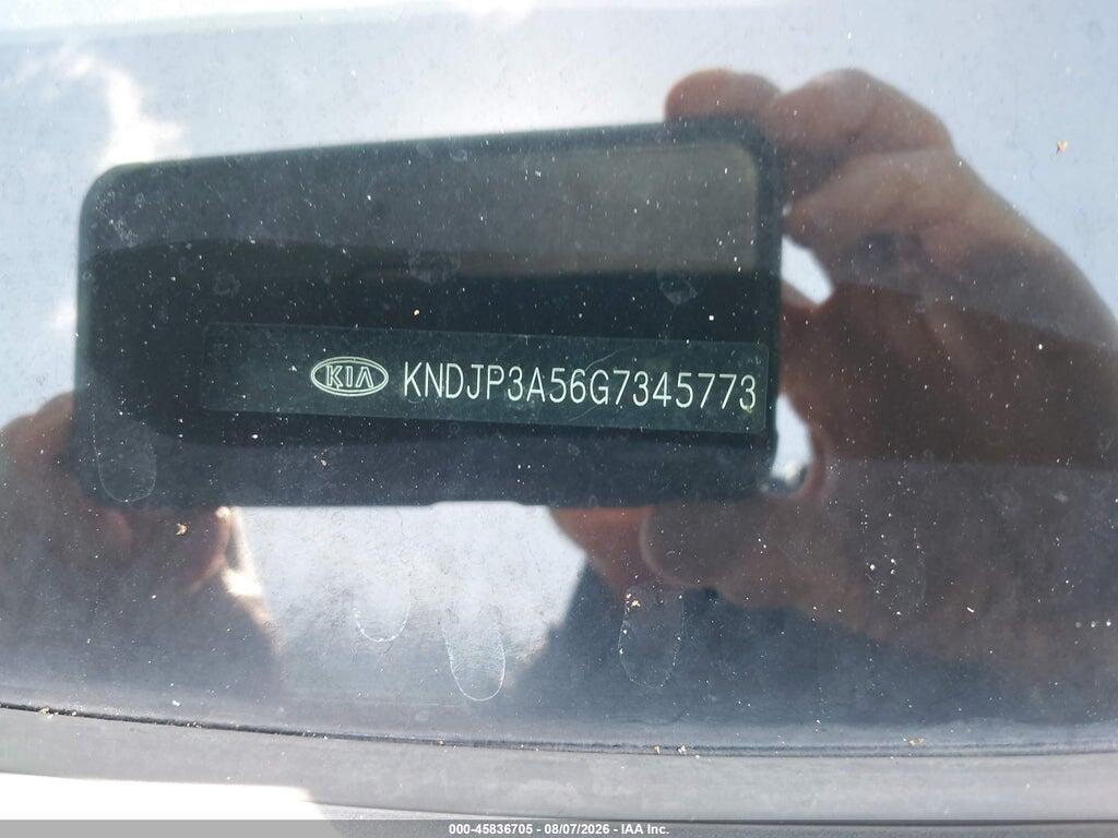 KNDJP3A56G7345773 2016 KIA SOUL photo no. 12