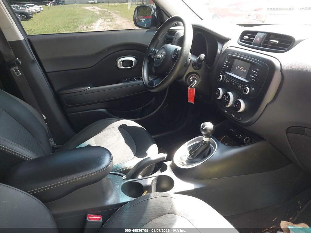 KNDJP3A56G7345773 2016 KIA SOUL photo no. 5