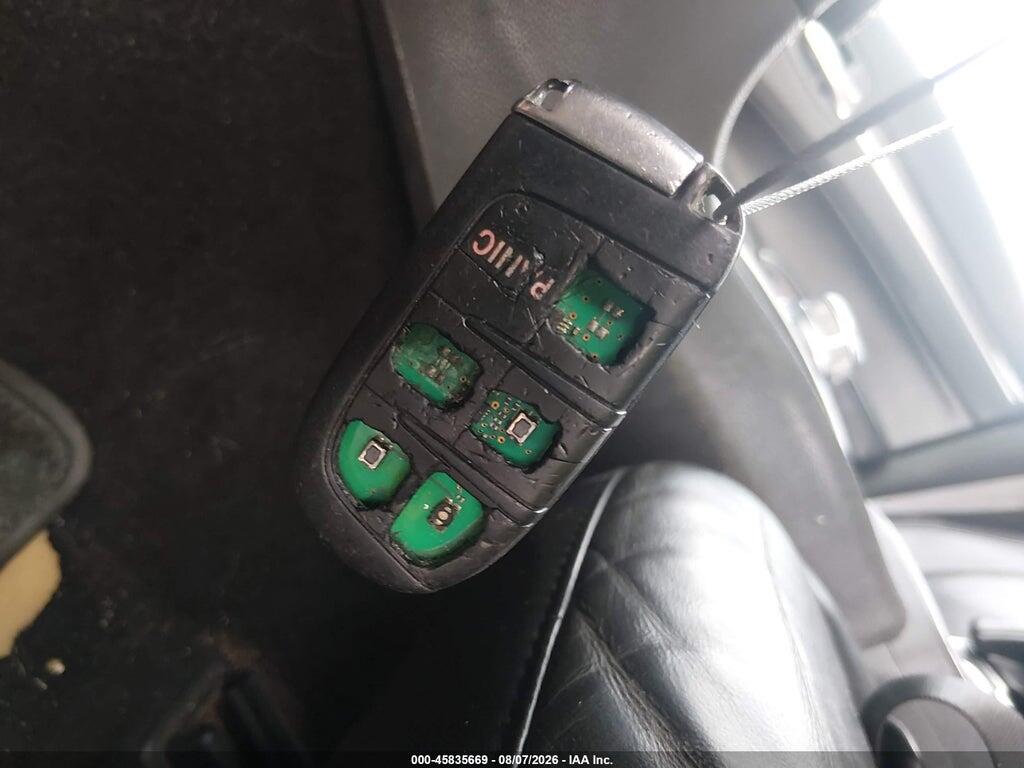 2C3CCAAG4GH156235 2016 CHRYSLER 300 photo no. 11
