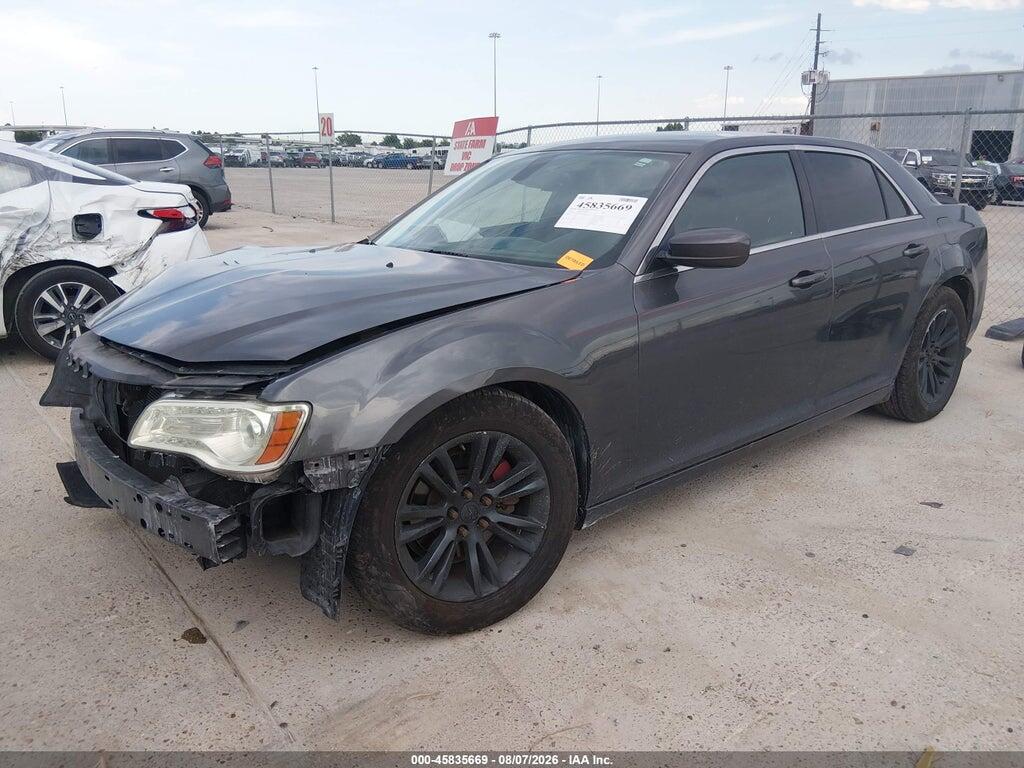 2C3CCAAG4GH156235 2016 CHRYSLER 300 photo no. 2