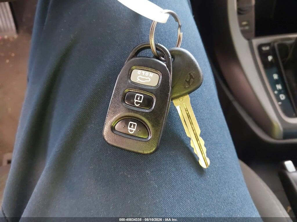 5NPDH4AE0GH716048 2016 HYUNDAI ELANTRA photo no. 11