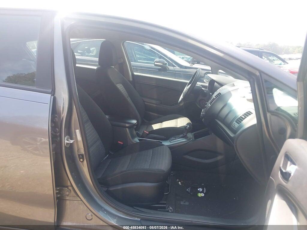 KNAFK5A85G5547250 2016 KIA FORTE photo no. 5