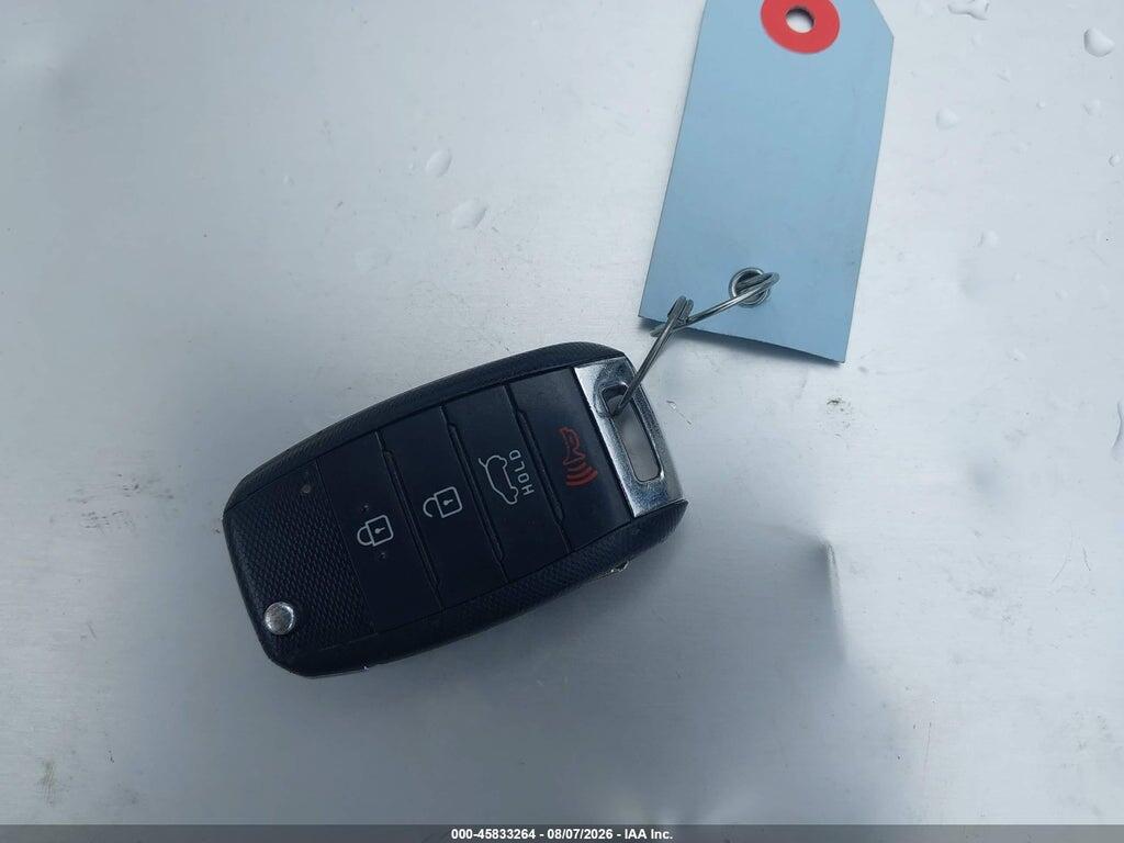 KNDJP3A51G7326032 2016 KIA SOUL photo no. 11