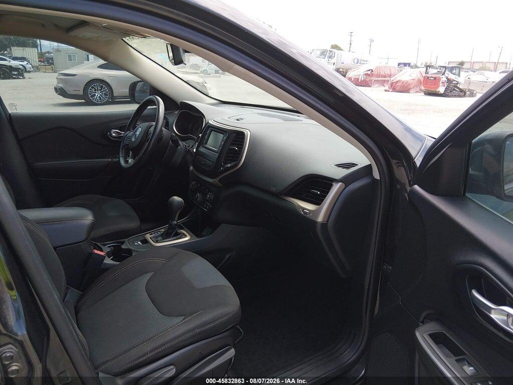 1C4PJLCB7GW234394 2016 JEEP CHEROKEE photo no. 5