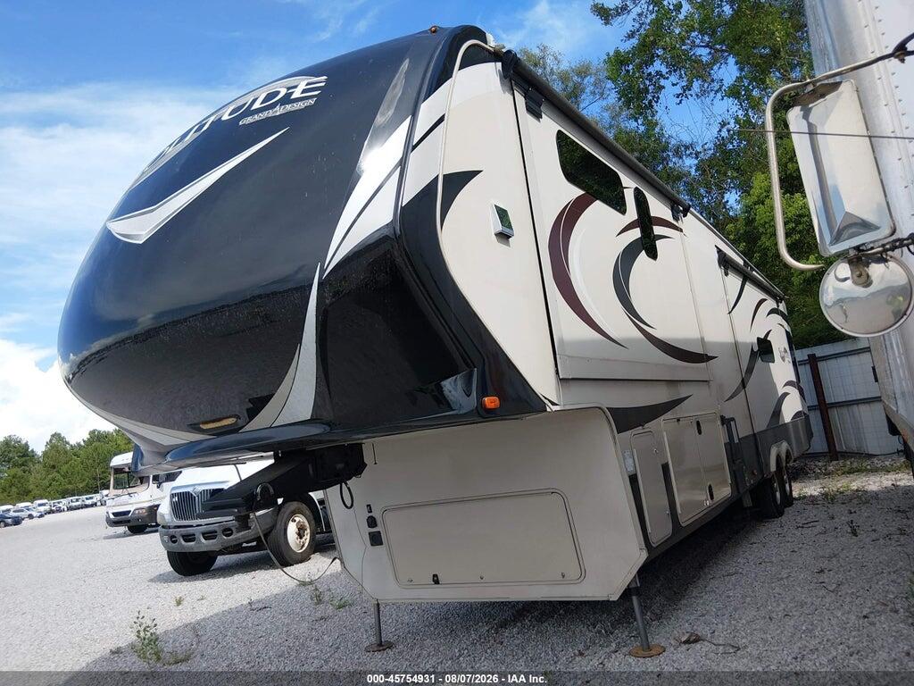 573FS4223G1105932 2016 GRAND DESIGN 42' M-384GK SOLITUDE photo no. 2