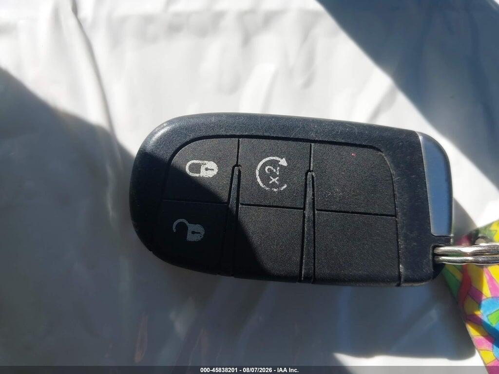 ZACCJBAB5HPG43178 2017 JEEP RENEGADE photo no. 11