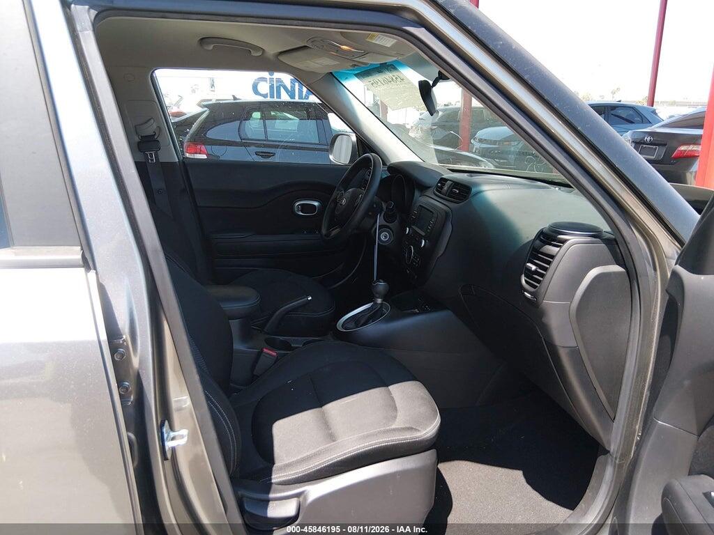 KNDJP3A56H7454042 2017 KIA SOUL photo no. 5