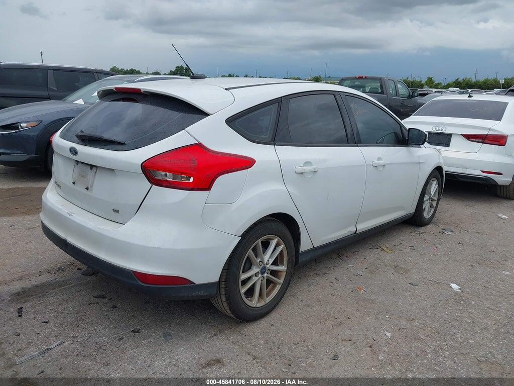 1FADP3K22HL285748 2017 FORD FOCUS photo no. 4