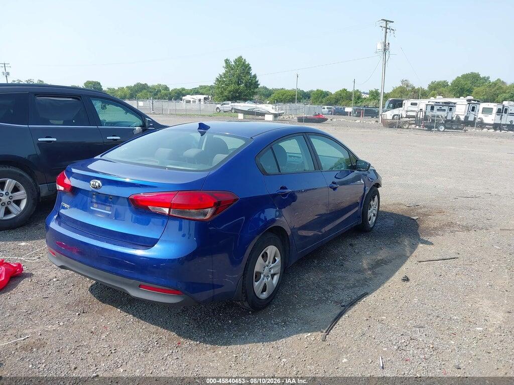 3KPFL4A72HE041026 2017 KIA FORTE photo no. 4