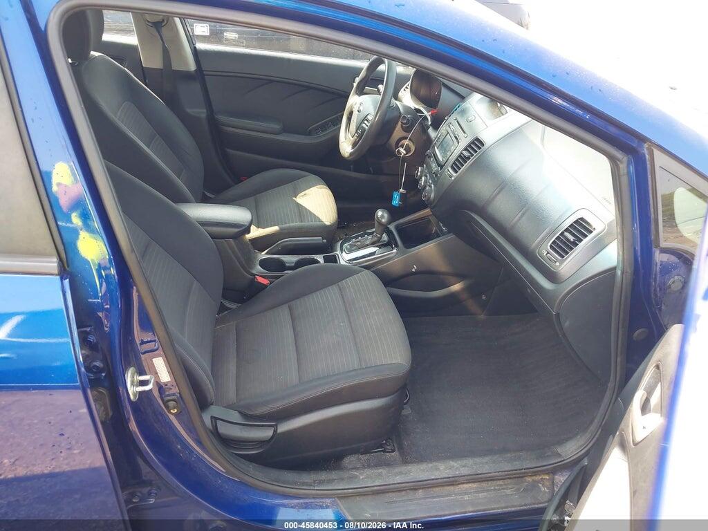 3KPFL4A72HE041026 2017 KIA FORTE photo no. 5