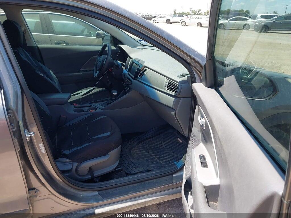 KNDCB3LC4H5047271 2017 KIA NIRO photo no. 5