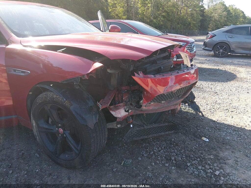 SADCL2BV9HA083897 2017 JAGUAR F-PACE photo no. 6