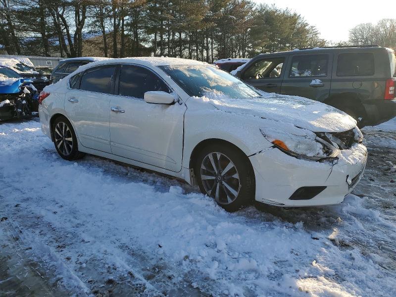 2016 NISSAN ALTIMA 2.5 — Фото 4 из 12