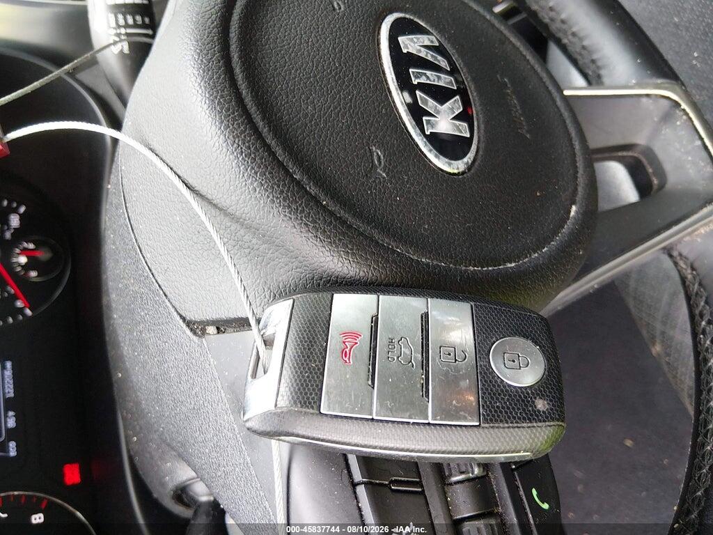 5XYPHDA17HG188902 2017 KIA SORENTO photo no. 11