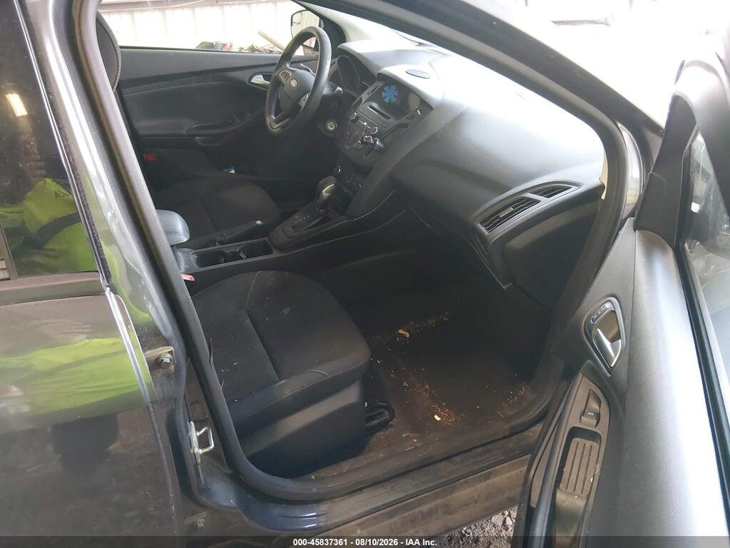1FADP3F24HL231765 2017 FORD FOCUS photo no. 5