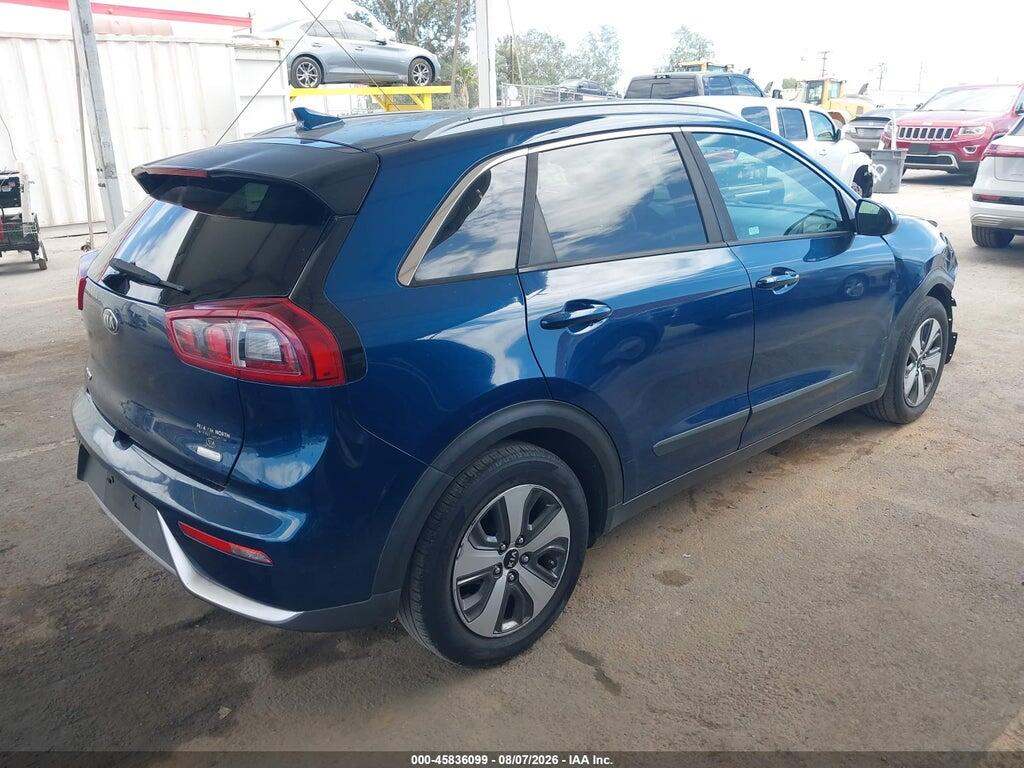 KNDCB3LC2H5059872 2017 KIA NIRO photo no. 4