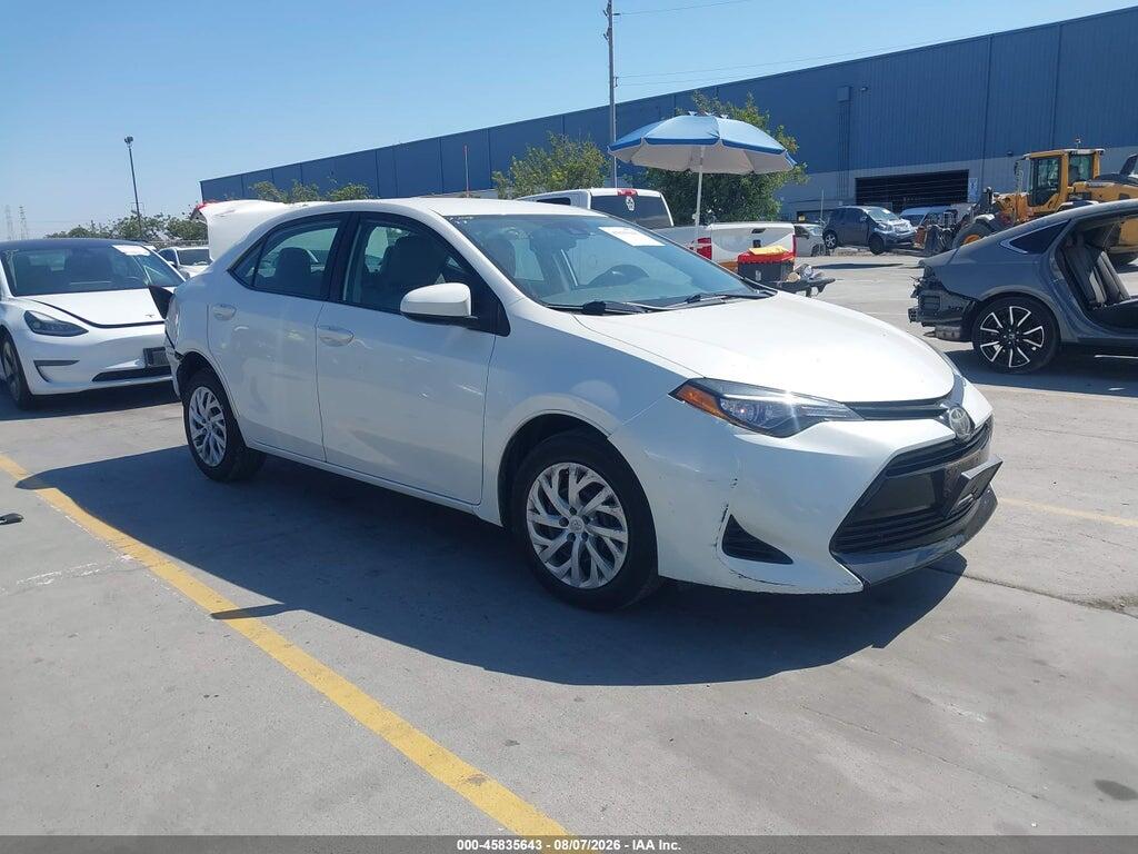 5YFBURHE3HP575440 2017 TOYOTA COROLLA photo no. 1