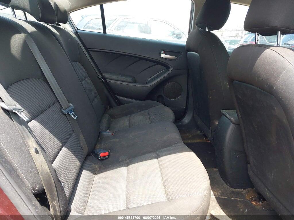 3KPFK4A79HE150229 2017 KIA FORTE photo no. 8