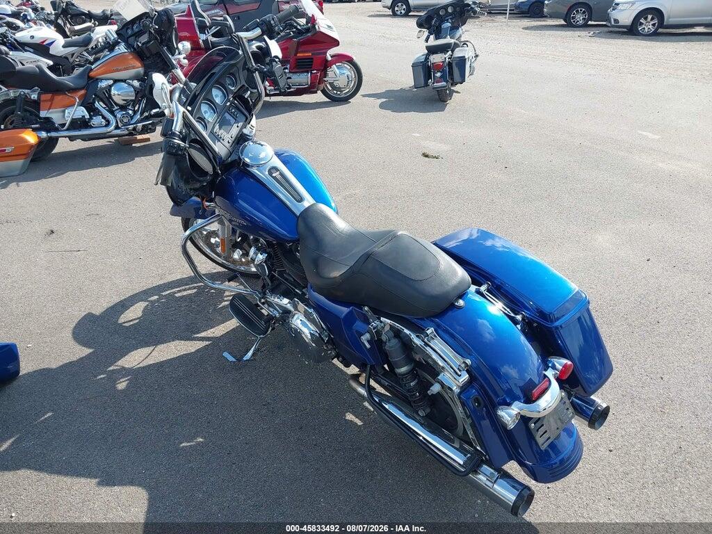 1HD1KBC19HB654041 2017 HARLEY-DAVIDSON FLHX photo no. 3