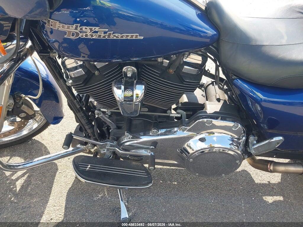 1HD1KBC19HB654041 2017 HARLEY-DAVIDSON FLHX photo no. 9