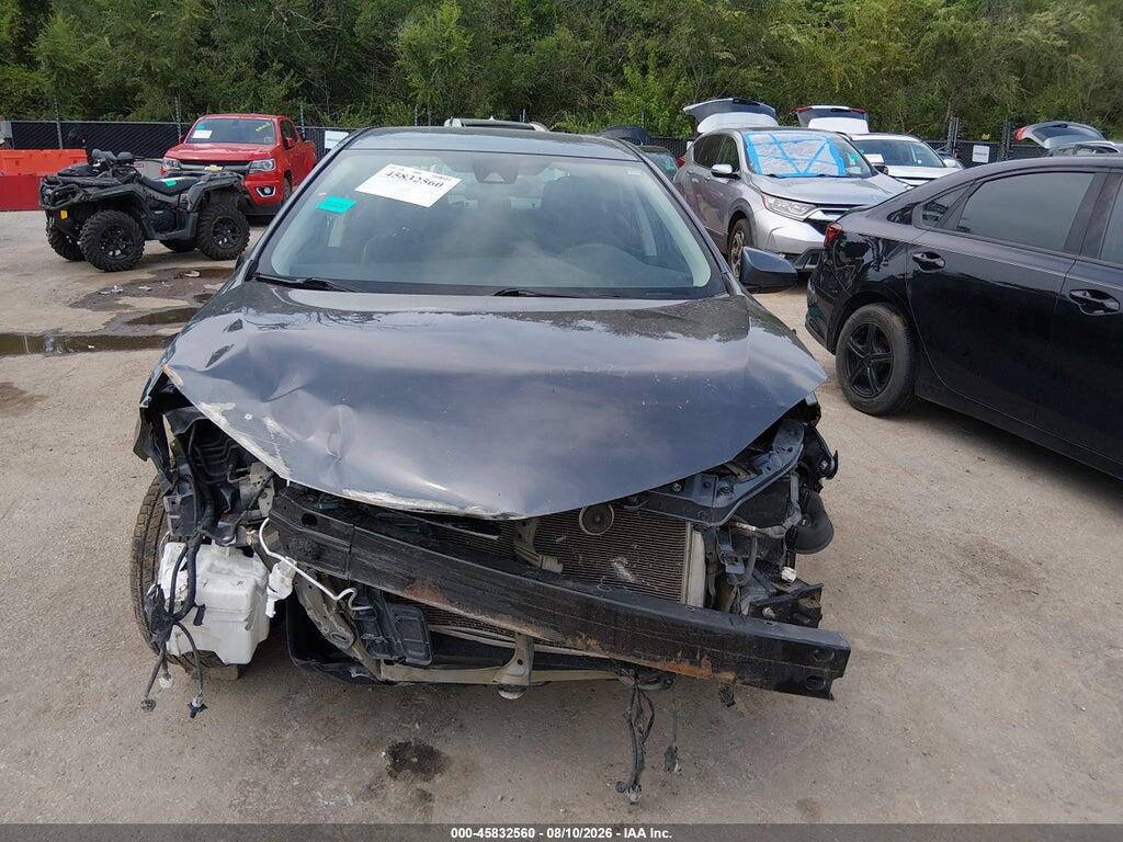 5YFBURHE9HP593036 2017 TOYOTA COROLLA photo no. 12