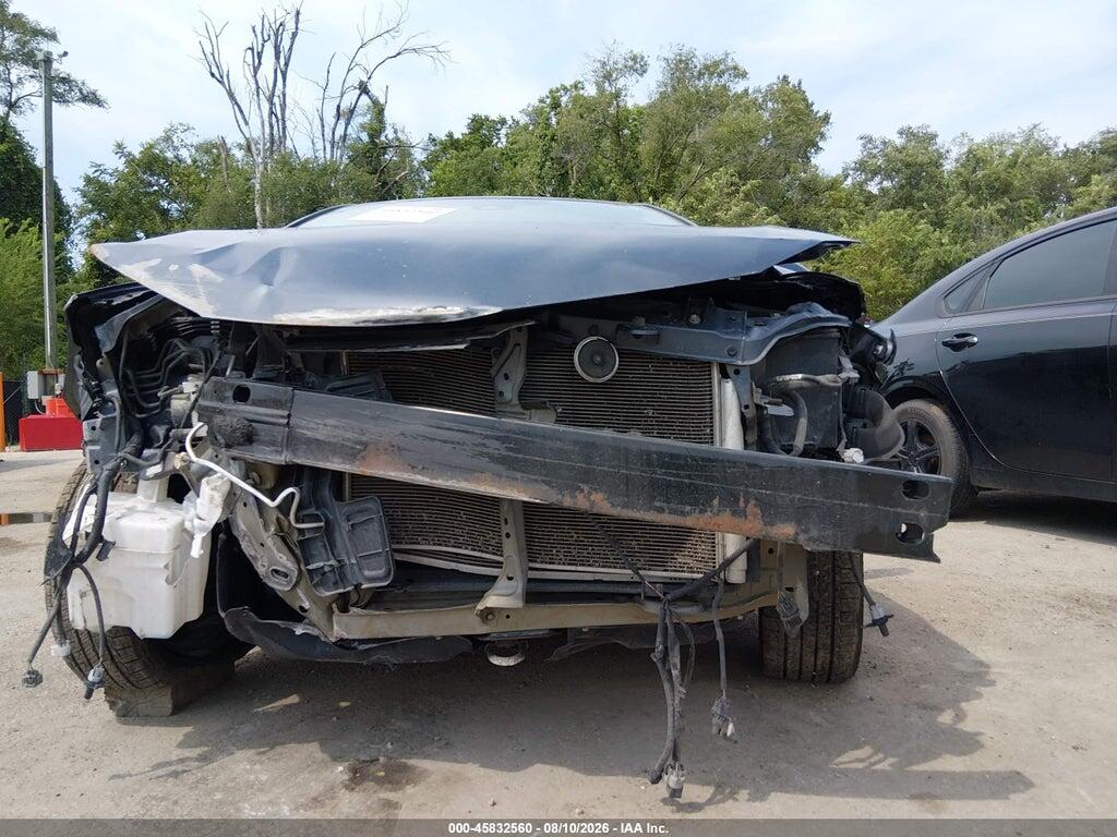 5YFBURHE9HP593036 2017 TOYOTA COROLLA photo no. 6