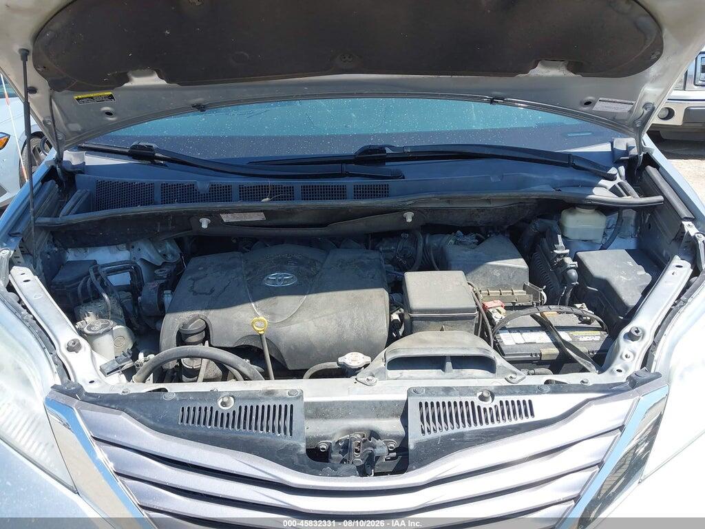 5TDYZ3DC1HS769145 2017 TOYOTA SIENNA photo no. 10