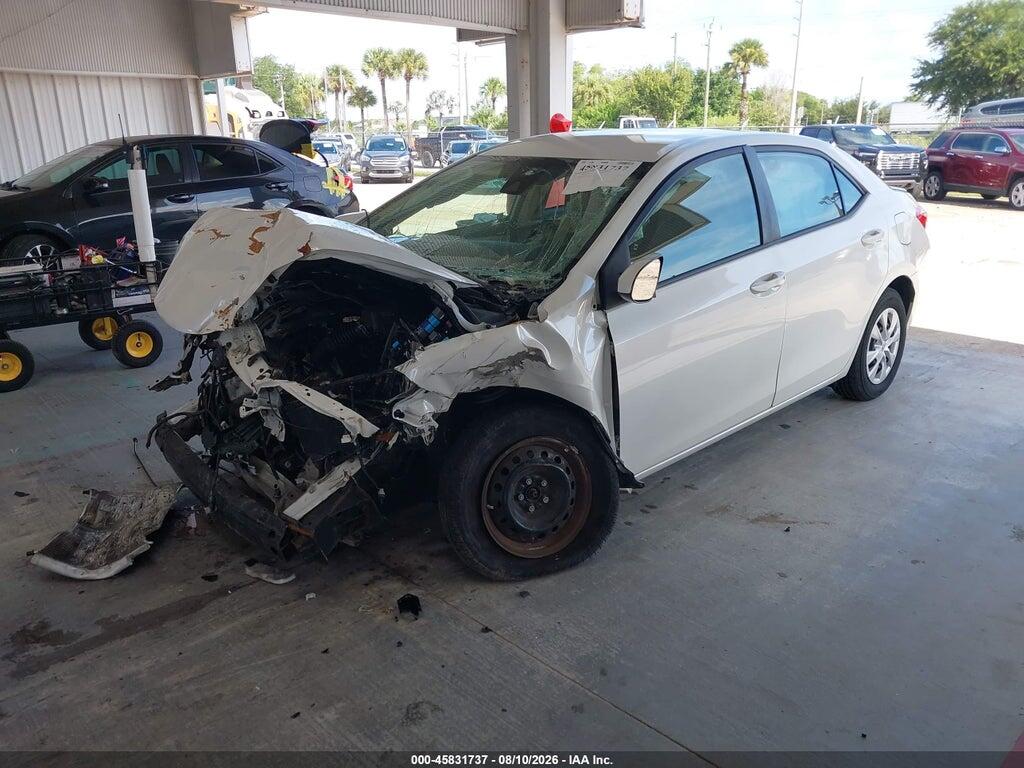 5YFBPRHE7HP734158 2017 TOYOTA COROLLA photo no. 2