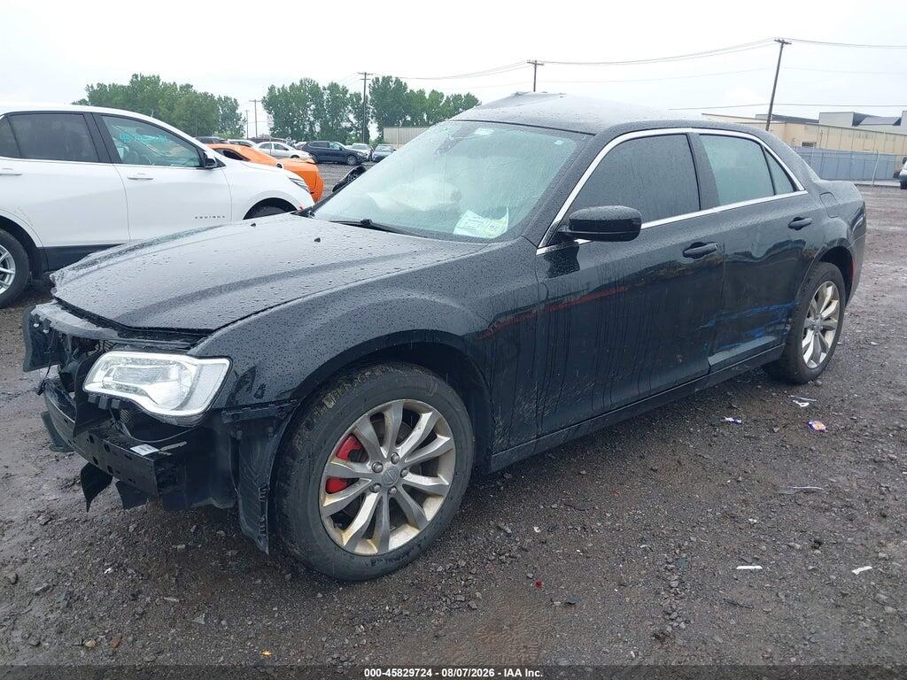 2C3CCARG0HH617971 2017 CHRYSLER 300 photo no. 2