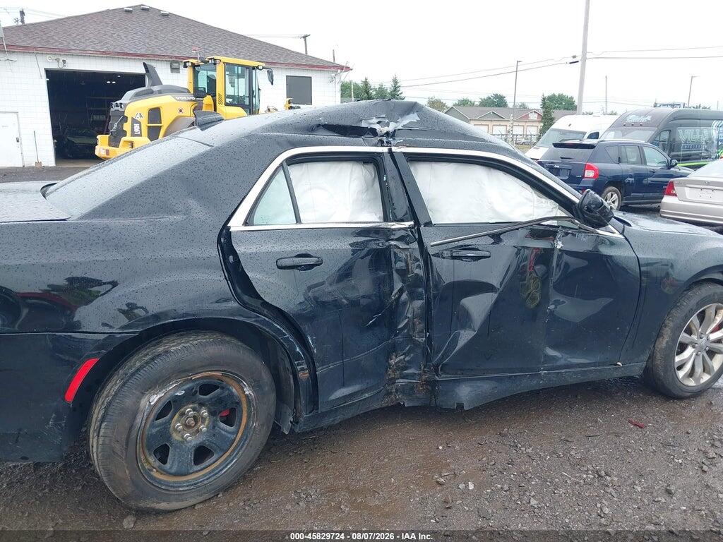 2C3CCARG0HH617971 2017 CHRYSLER 300 photo no. 6