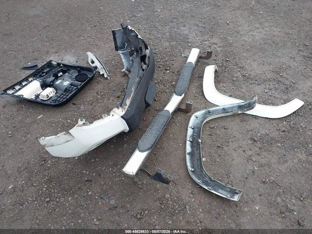 5TFAX5GN3HX076572 2017 TOYOTA TACOMA photo no. 12