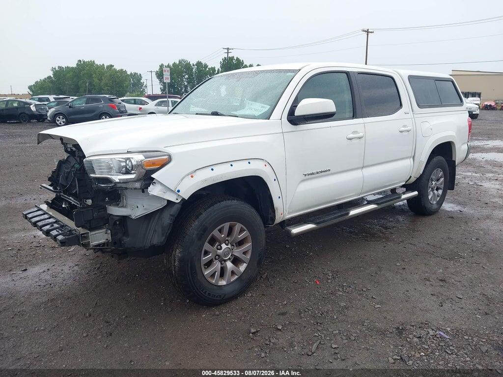 5TFAX5GN3HX076572 2017 TOYOTA TACOMA photo no. 2